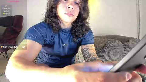 maximiliano_scoott_ online show from April 19, 8:02 am