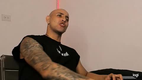 Maximo online show from January 9, 12:57 am