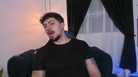 Snapshot of maximo_rodriguez chatting on January 27, 6:09 am Maximo online show from January 27, 6:09 am