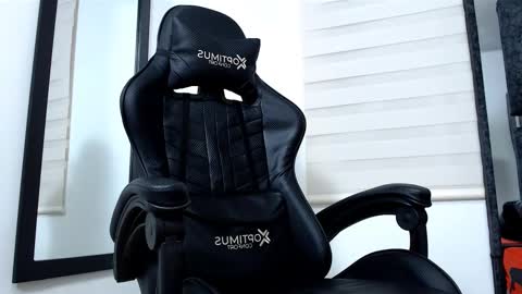 Snapshot of maximo_sebastian chatting on March 2, 4:50 am Maximo Sebastian online show from March 2, 4:50 am