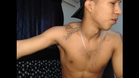 Snapshot of maximo_vega_new chatting on December 12, 11:18 am Maximo Aron Vega online show from December 12, 11:18 am