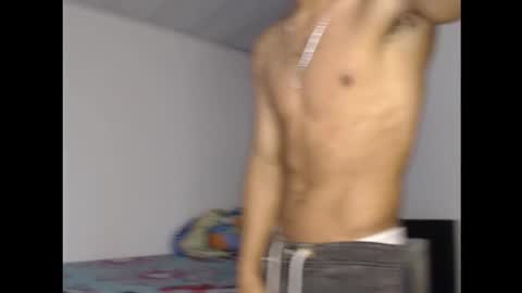 Snapshot of maximo_vega_new chatting on December 24, 3:05 pm Maximo Aron Vega online show from December 24, 3:05 pm