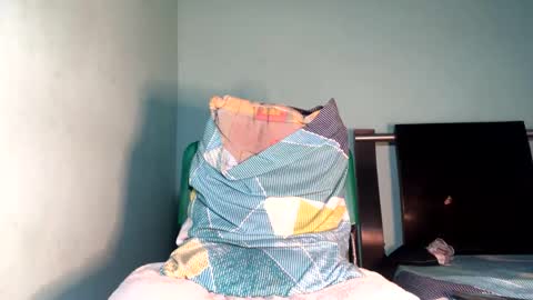 Snapshot of maximo_vega_new chatting on February 12, 7:13 am Maximo Aron Vega online show from February 12, 7:13 am