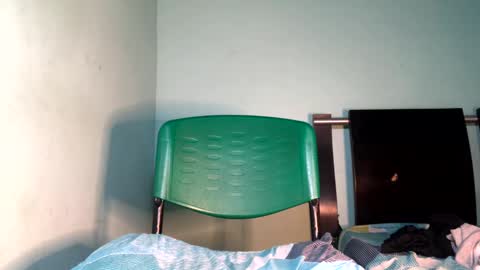 Snapshot of maximo_vega_new chatting on February 13, 9:51 am Maximo Aron Vega online show from February 13, 9:51 am