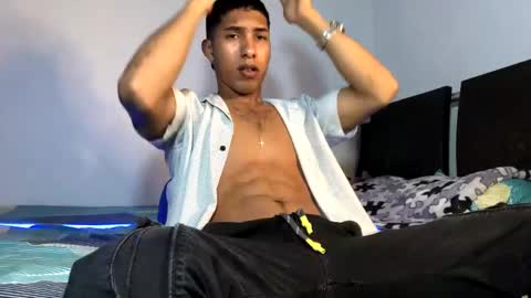 Snapshot of maximo_vega_new chatting on March 11, 7:26 am Maximo Aron Vega online show from March 11, 7:26 am