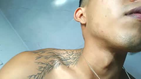 Snapshot of maximo_vega_new chatting on December 3, 9:13 pm Maximo Aron Vega online show from December 3, 9:13 pm