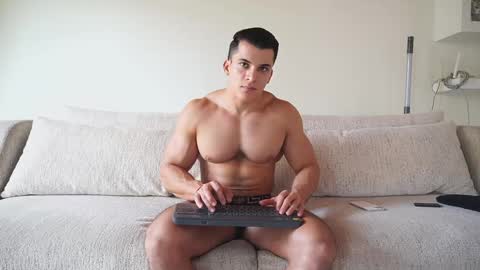 Sebastian online show from October 28, 8:11 pm