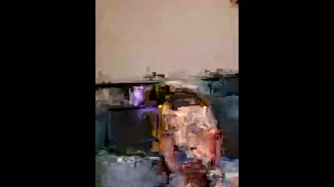 Snapshot of maximus1350 chatting on April 23, 12:23 am Maximus1350 online show from April 23, 12:23 am