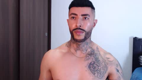Snapshot of maximus_golden chatting on January 25, 5:18 am Independent Model online show from January 25, 5:18 am