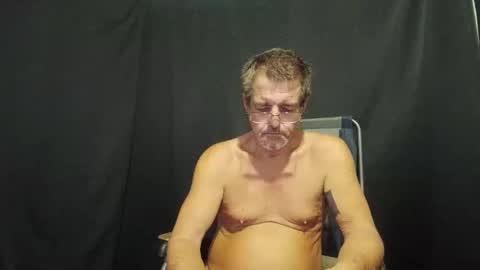 Max online show from January 27, 9:55 pm