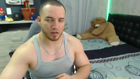 Snapshot of maximussantorini chatting on December 1, 11:47 pm maximus online show from December 1, 11:47 pm