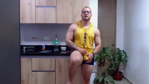 maximus online show from February 5, 1:43 am