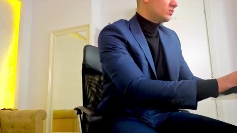 MaxKaiden online show from April 19, 4:12 am