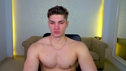 MaxKaiden online show from April 20, 4:37 am