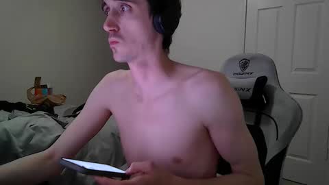 Snapshot of maxryderr chatting on November 19, 5:51 am Max Ryder online show from November 19, 5:51 am