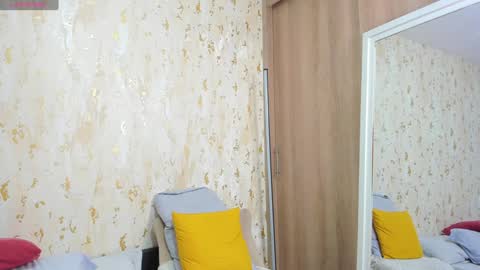 Max online show from January 29, 1:05 am