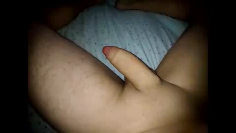 Snapshot of maxw1984 chatting on December 8, 11:51 pm maxw1984 online show from December 8, 11:51 pm