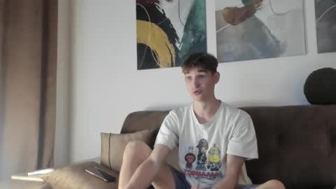 Snapshot of maxwellchik chatting on September 14, 4:39 pm maxwellchik online show from September 14, 4:39 pm