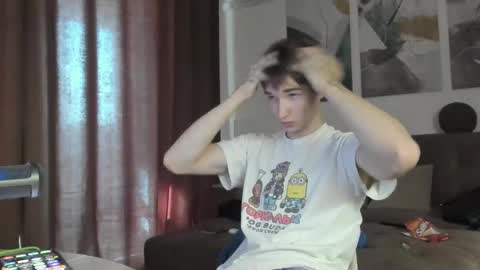 Snapshot of maxwellchik chatting on September 29, 10:42 am maxwellchik online show from September 29, 10:42 am