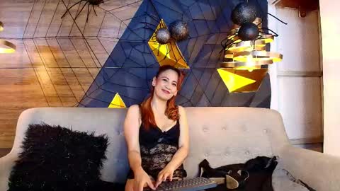 Snapshot of maxx_caprice chatting on October 28, 2:59 am gabby online show from October 28, 2:59 am