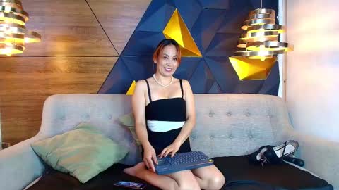 Snapshot of maxx_caprice chatting on November 14, 3:38 am gabby online show from November 14, 3:38 am