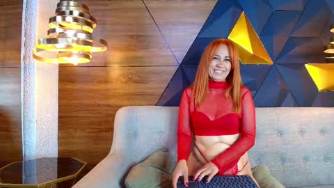 Snapshot of maxx_caprice chatting on November 21, 3:16 am gabby online show from November 21, 3:16 am