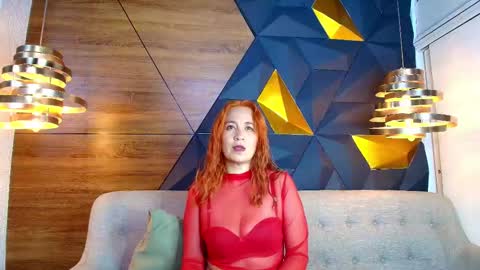 Snapshot of maxx_caprice chatting on November 25, 3:06 am gabby online show from November 25, 3:06 am