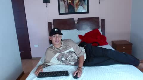 Snapshot of maxx_heatt chatting on September 19, 8:20 pm Maxx online show from September 19, 8:20 pm