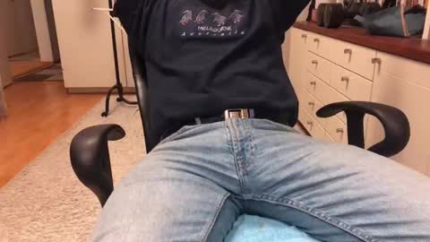 Snapshot of maxx_martin chatting on December 3, 6:21 am Max online show from December 3, 6:21 am