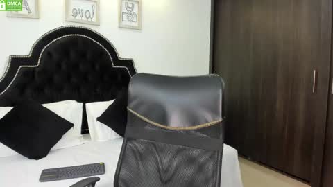 Snapshot of maxxicruz chatting on January 30, 6:54 pm Maxxi online show from January 30, 6:54 pm