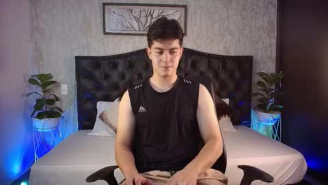 Snapshot of maxxicruz chatting on October 29, 4:04 am Maxxi online show from October 29, 4:04 am