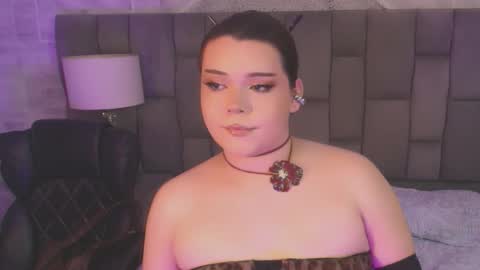 Snapshot of maxxxine_ chatting on November 29, 4:48 am Maxine Minx online show from November 29, 4:48 am