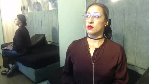 Snapshot of maya25_ chatting on September 23, 12:19 pm Maya online show from September 23, 12:19 pm