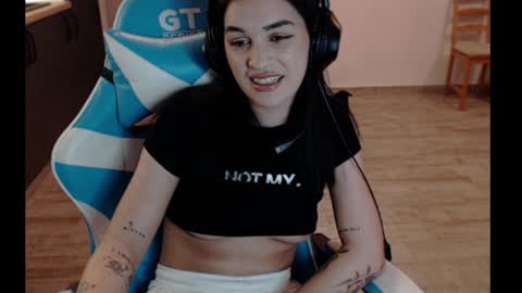 Maya online show from February 2, 1:02 am