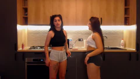 Maya online show from February 23, 8:11 pm