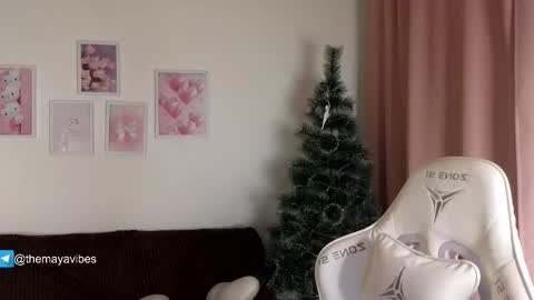 Maya online show from January 10, 3:41 am