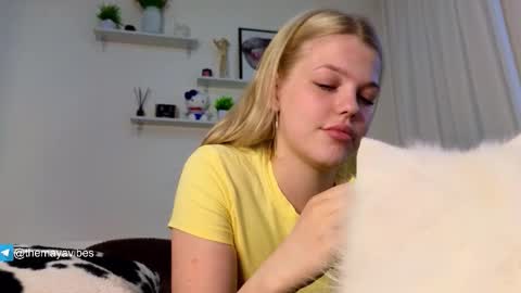 Maya online show from March 16, 5:44 am