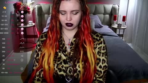 Maya Mils online show from January 20, 7:15 am