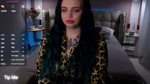 Maya Mils online show from October 14, 1:06 am