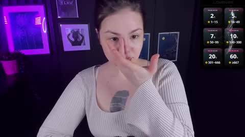 Woman online show from February 17, 2:04 pm