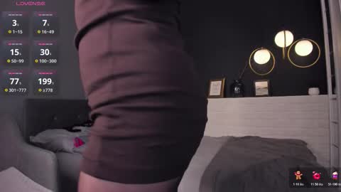 Woman online show from November 11, 3:12 pm