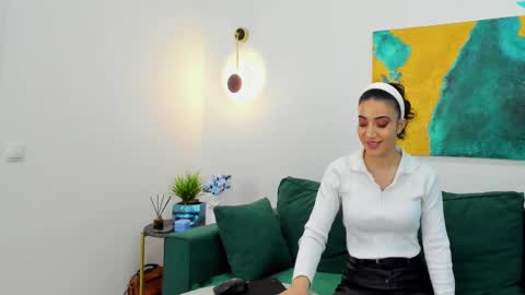 Snapshot of maya_rogerss chatting on January 21, 7:06 pm Maya online show from January 21, 7:06 pm