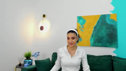 Snapshot of maya_rogerss chatting on January 21, 10:08 pm Maya online show from January 21, 10:08 pm