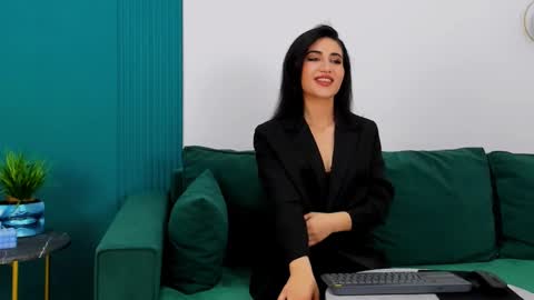 Snapshot of maya_rogerss chatting on February 21, 2:27 pm Maya online show from February 21, 2:27 pm