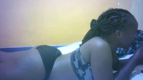 Snapshot of mayah_sexy chatting on February 25, 7:23 pm mayah_sexy online show from February 25, 7:23 pm