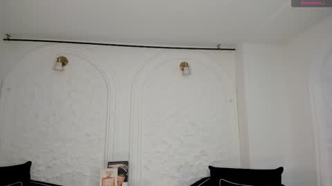 Maya online show from February 15, 4:09 am