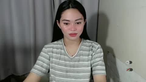 Snapshot of mayasally_ chatting on December 22, 5:56 am mayasally_ online show from December 22, 5:56 am
