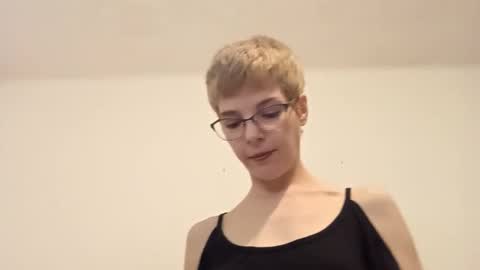 Maya online show from November 11, 7:08 am