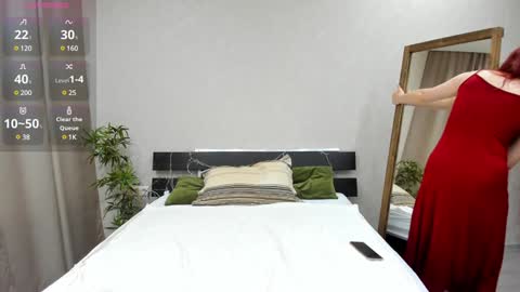 Snapshot of maybe_mia chatting on January 5, 7:49 am Mia GMT2 Mon 3-9 AM Tue 3-9 AM Wed 3-9 AMThur 10 AM - 4 PM Fri 3-9 AM Sat 3-9 AM Sun 3-9 AM. online show from January 5, 7:49 am