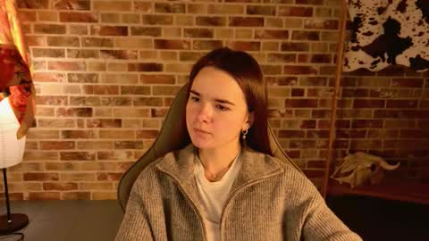 Snapshot of maybloom_ chatting on November 23, 9:20 am maybloom_ online show from November 23, 9:20 am